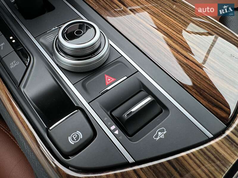 Позашляховик / Кросовер Maserati Levante 2017 в Києві