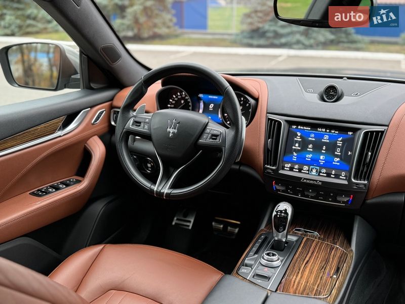 Позашляховик / Кросовер Maserati Levante 2017 в Києві