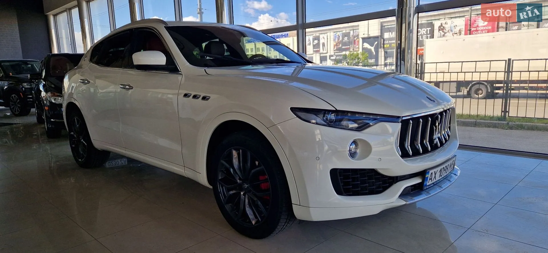 2018 Maserati Levante - фото 1