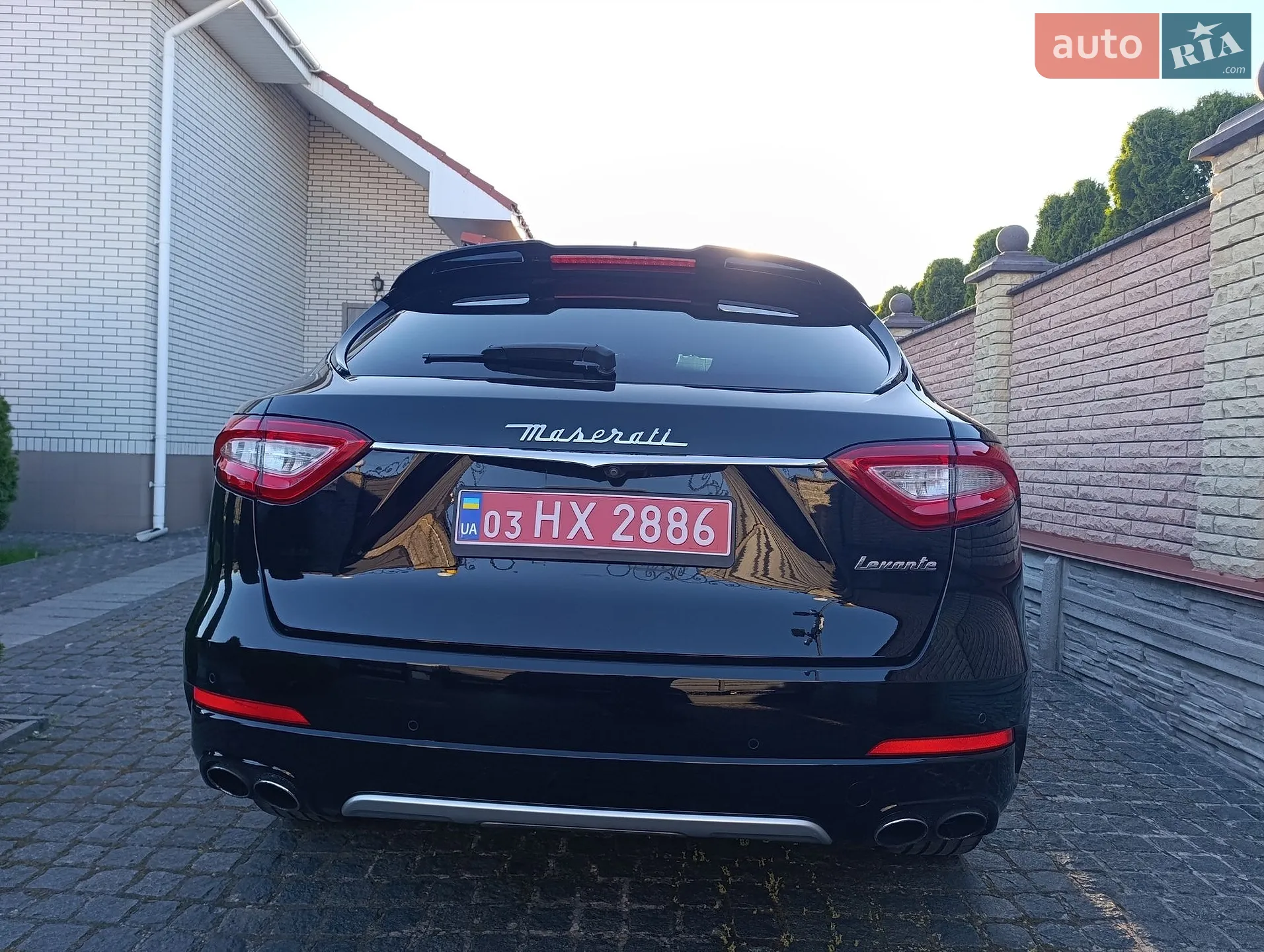 2017 Maserati Levante - мініатюра 4