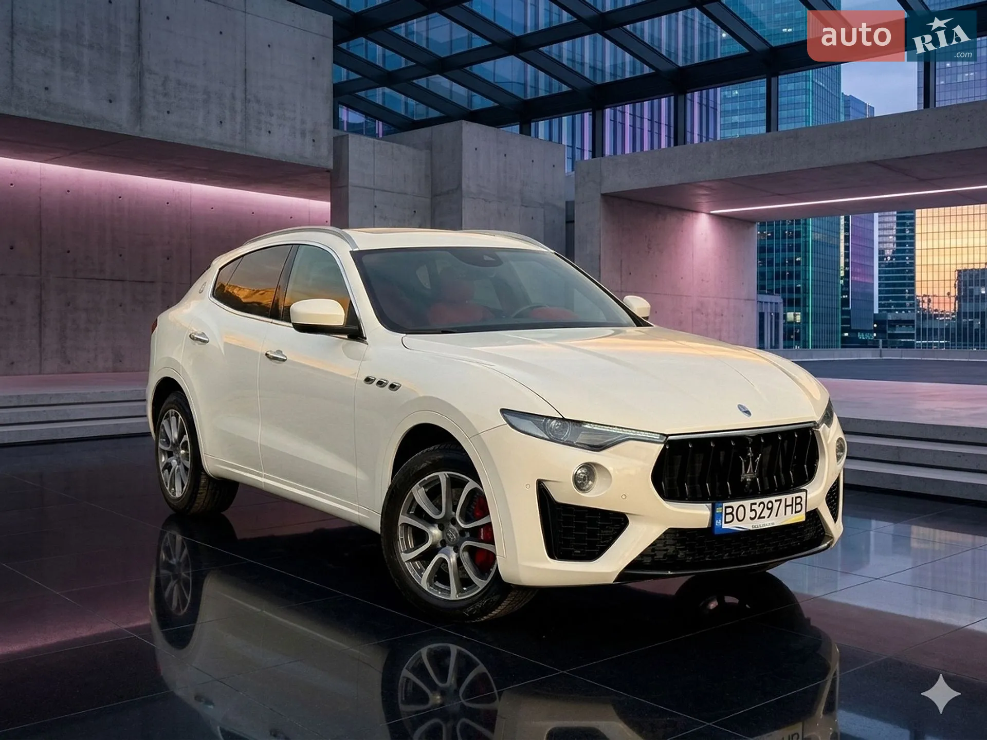2017 Maserati Levante - мініатюра 2