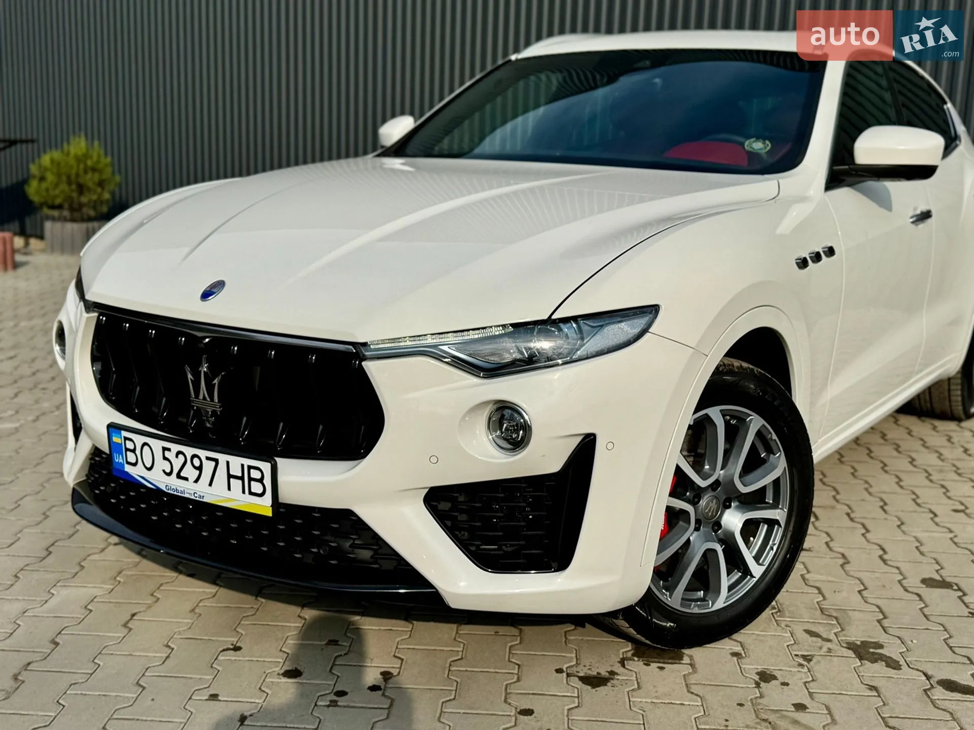 2017 Maserati Levante - мініатюра 12