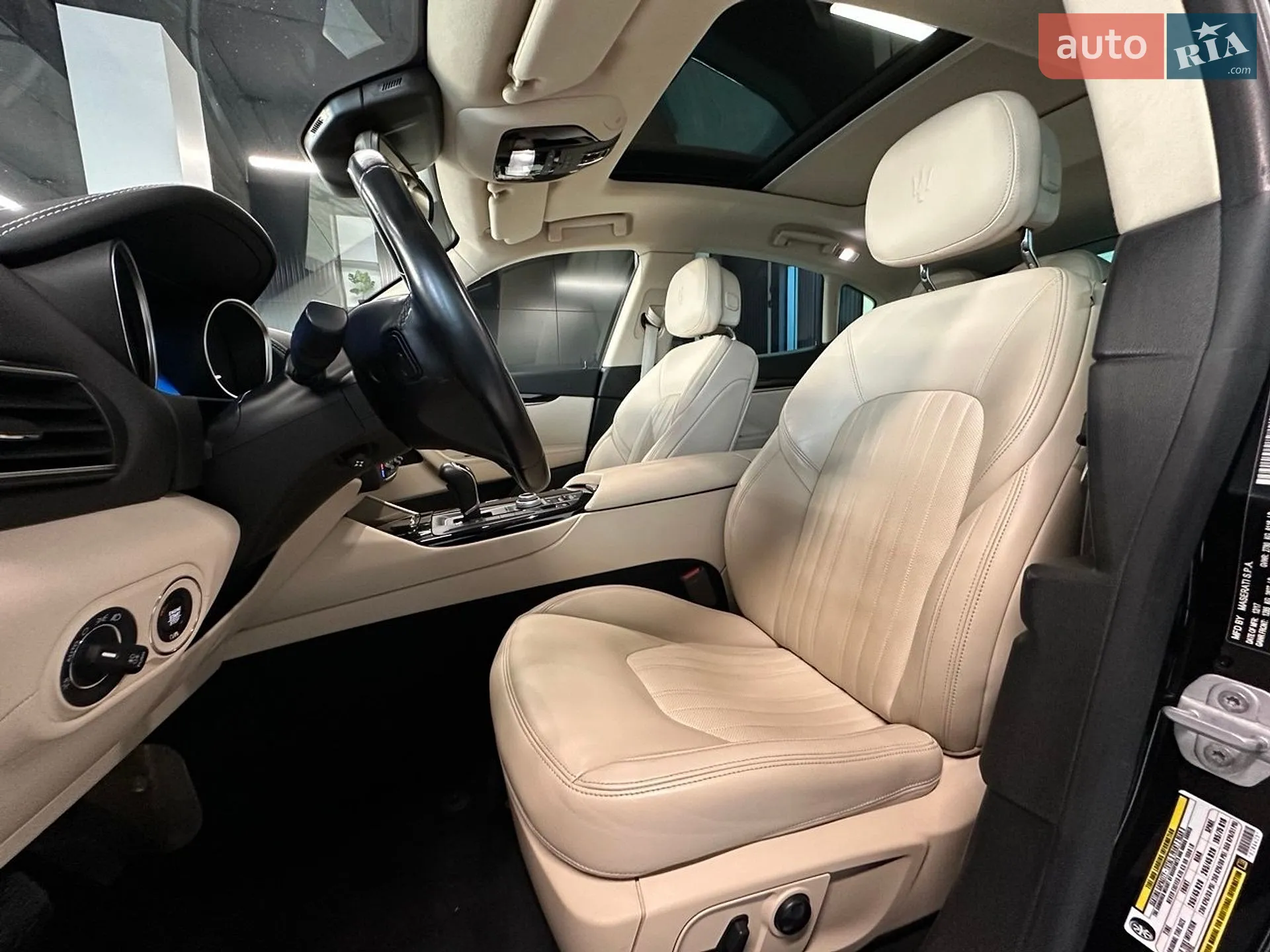 2017 Maserati Levante - мініатюра 15