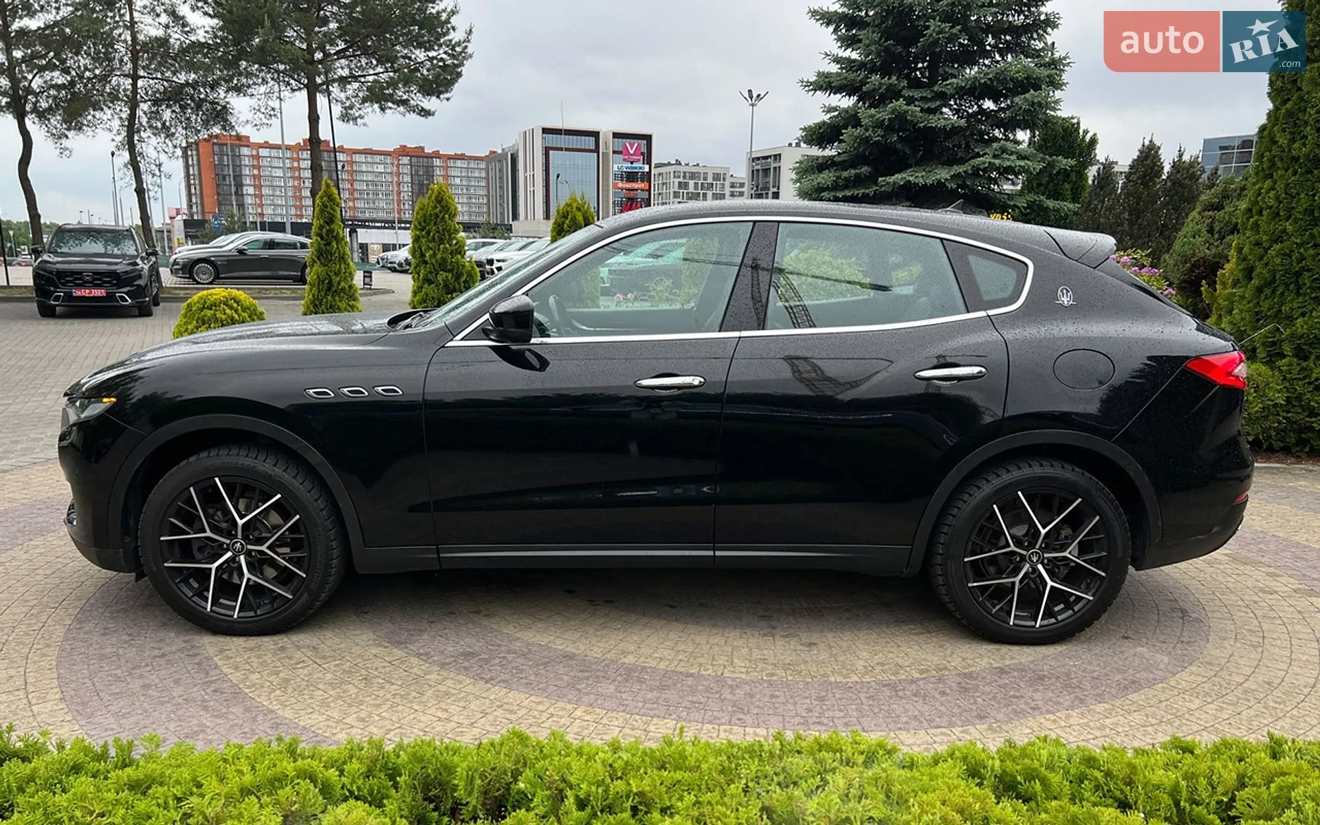 2017 Maserati Levante - мініатюра 5