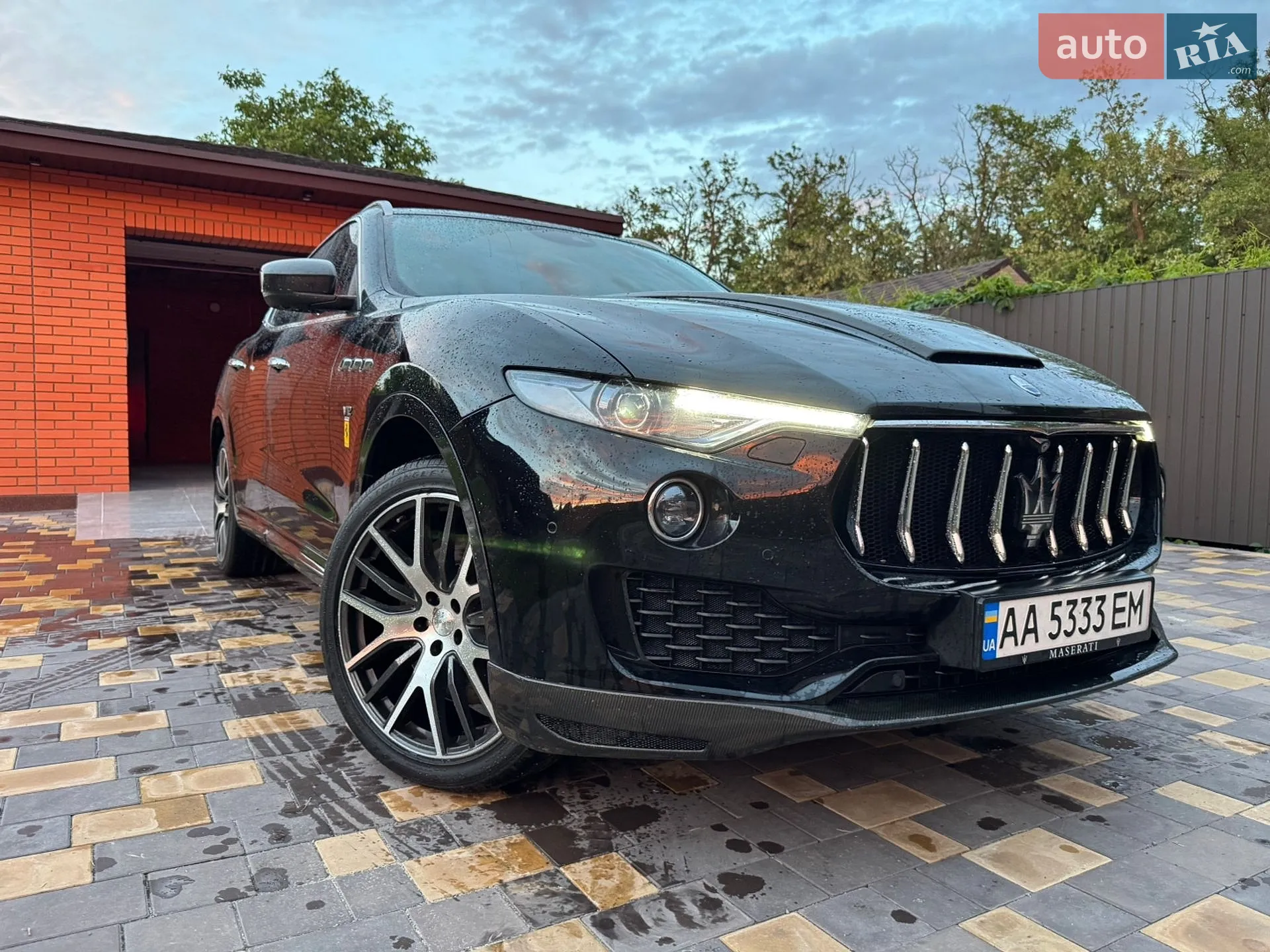 2016 Maserati Levante - мініатюра 3