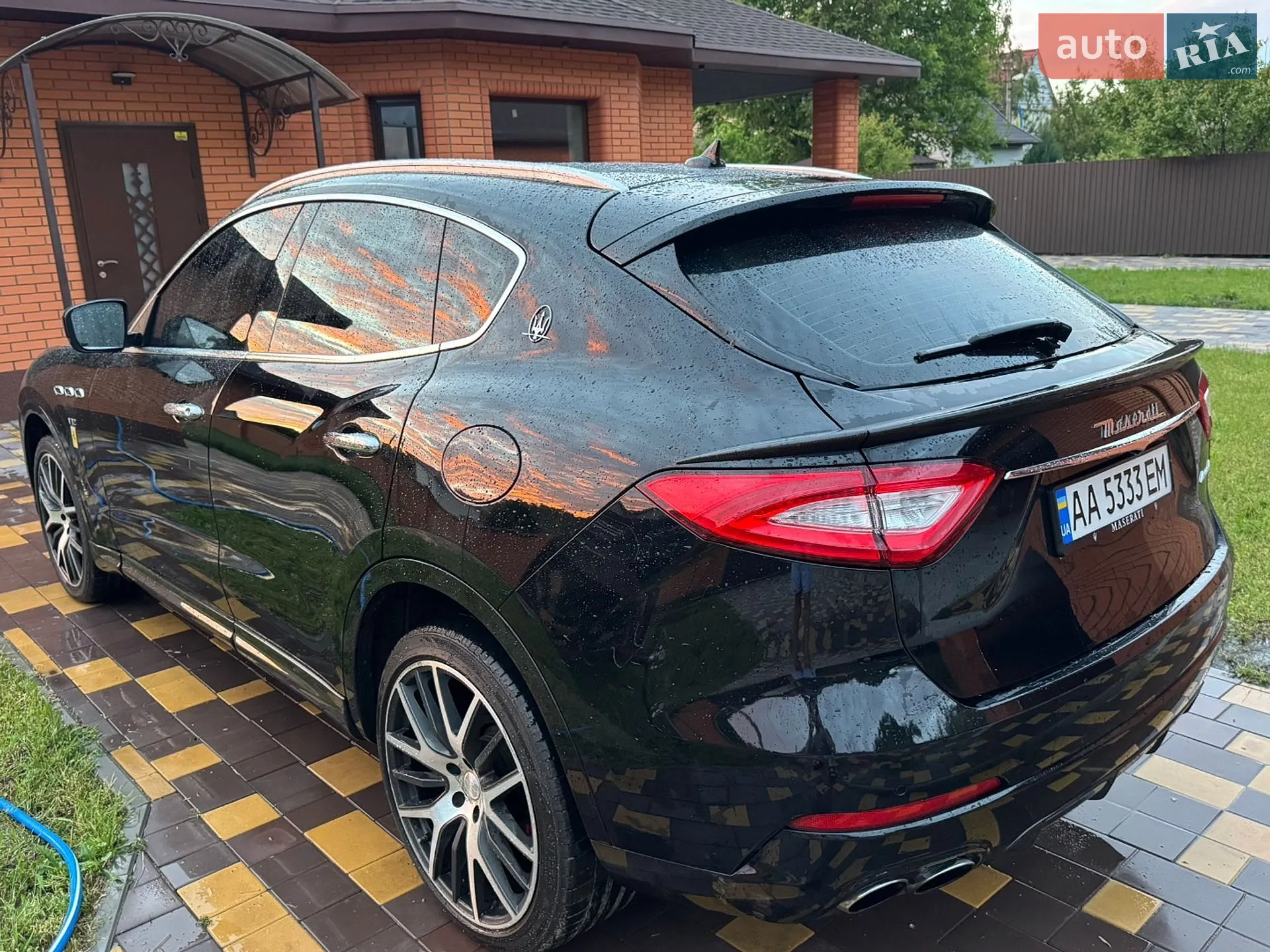 2016 Maserati Levante - мініатюра 14