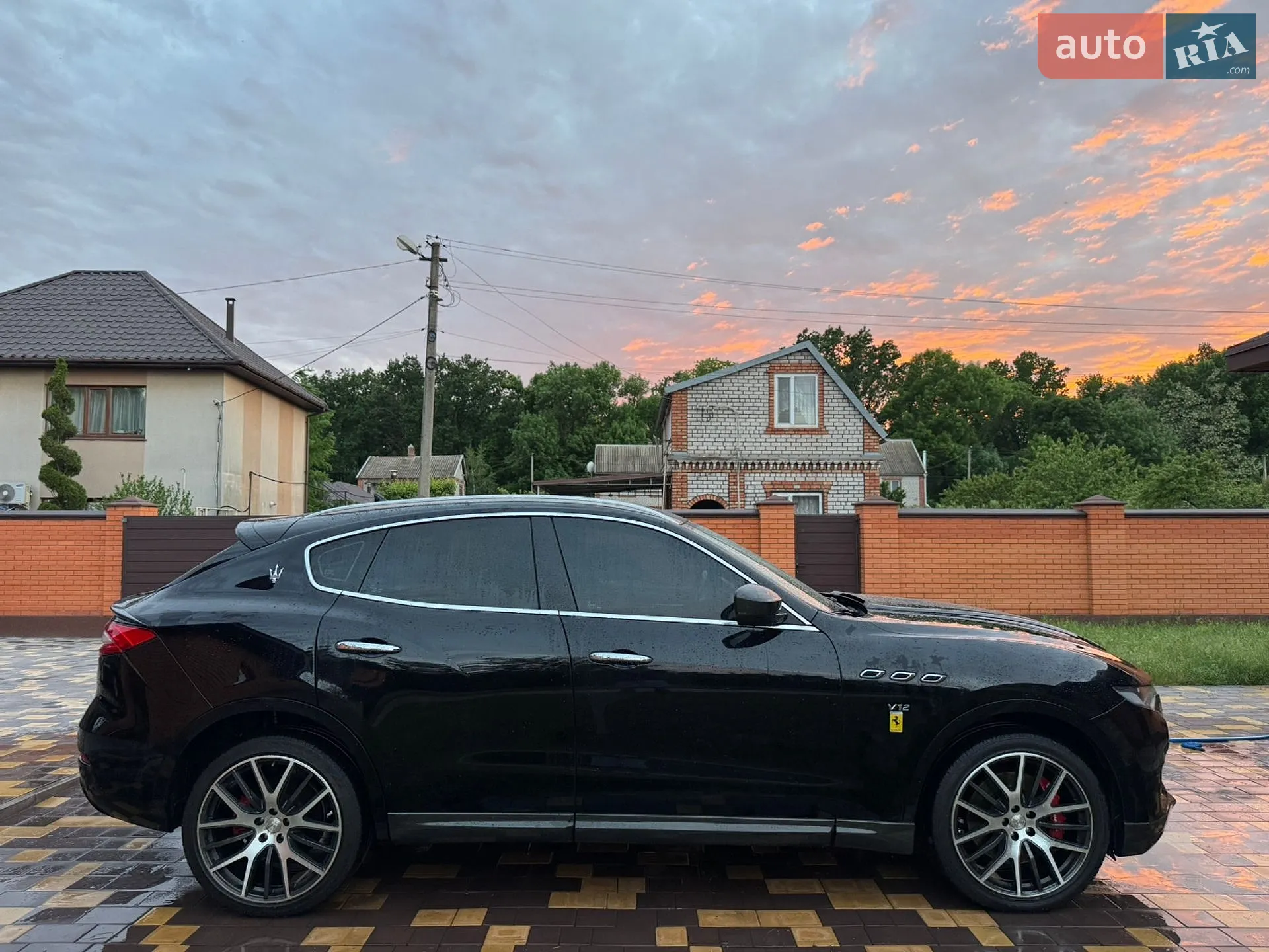 2016 Maserati Levante - мініатюра 12