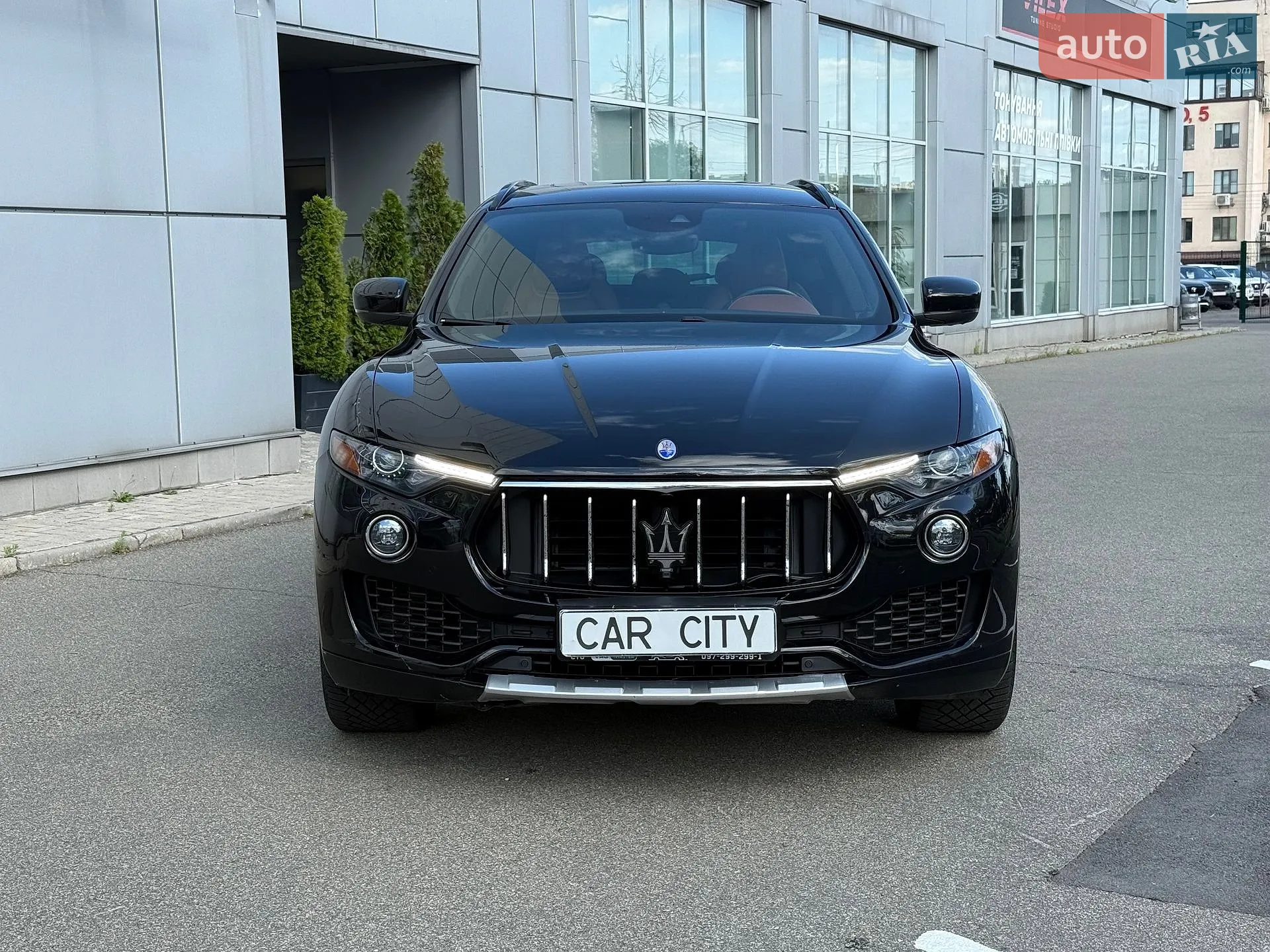 2016 Maserati Levante - мініатюра 8
