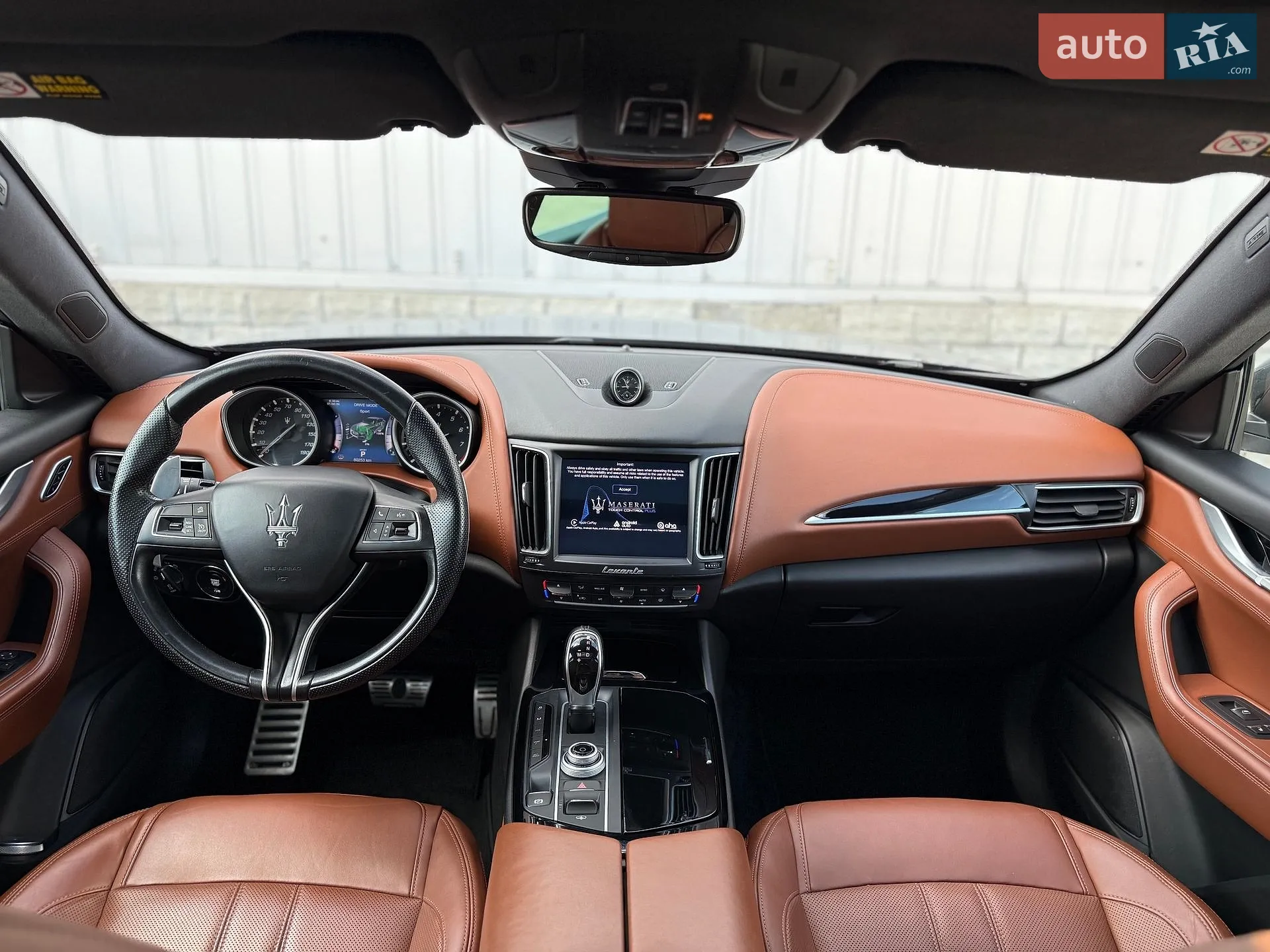 2016 Maserati Levante - мініатюра 11