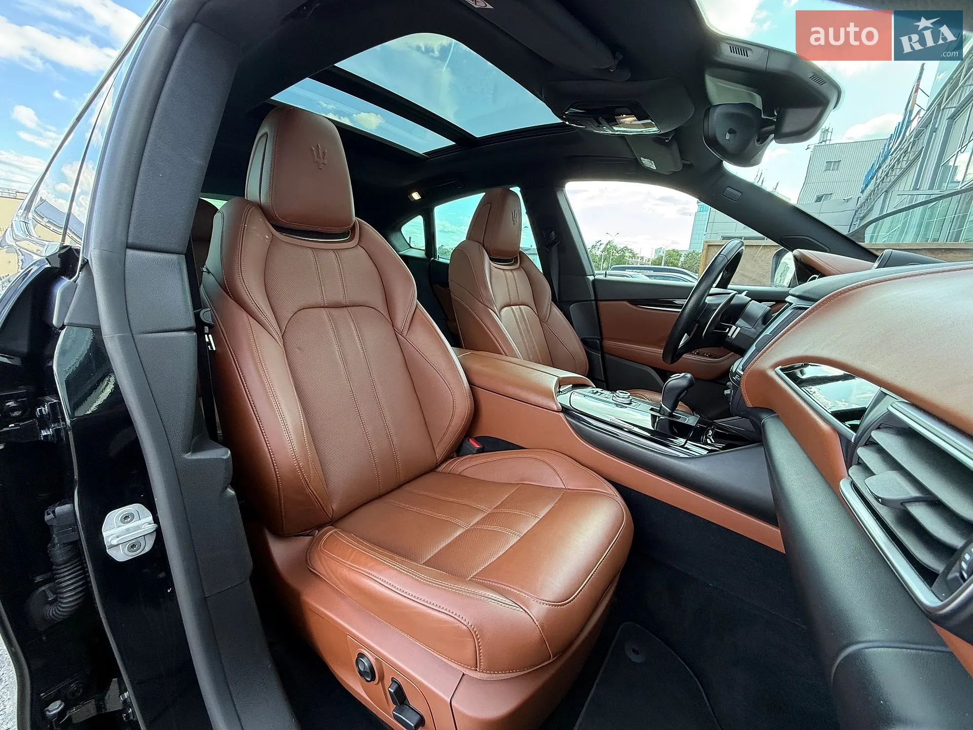 2016 Maserati Levante - мініатюра 15