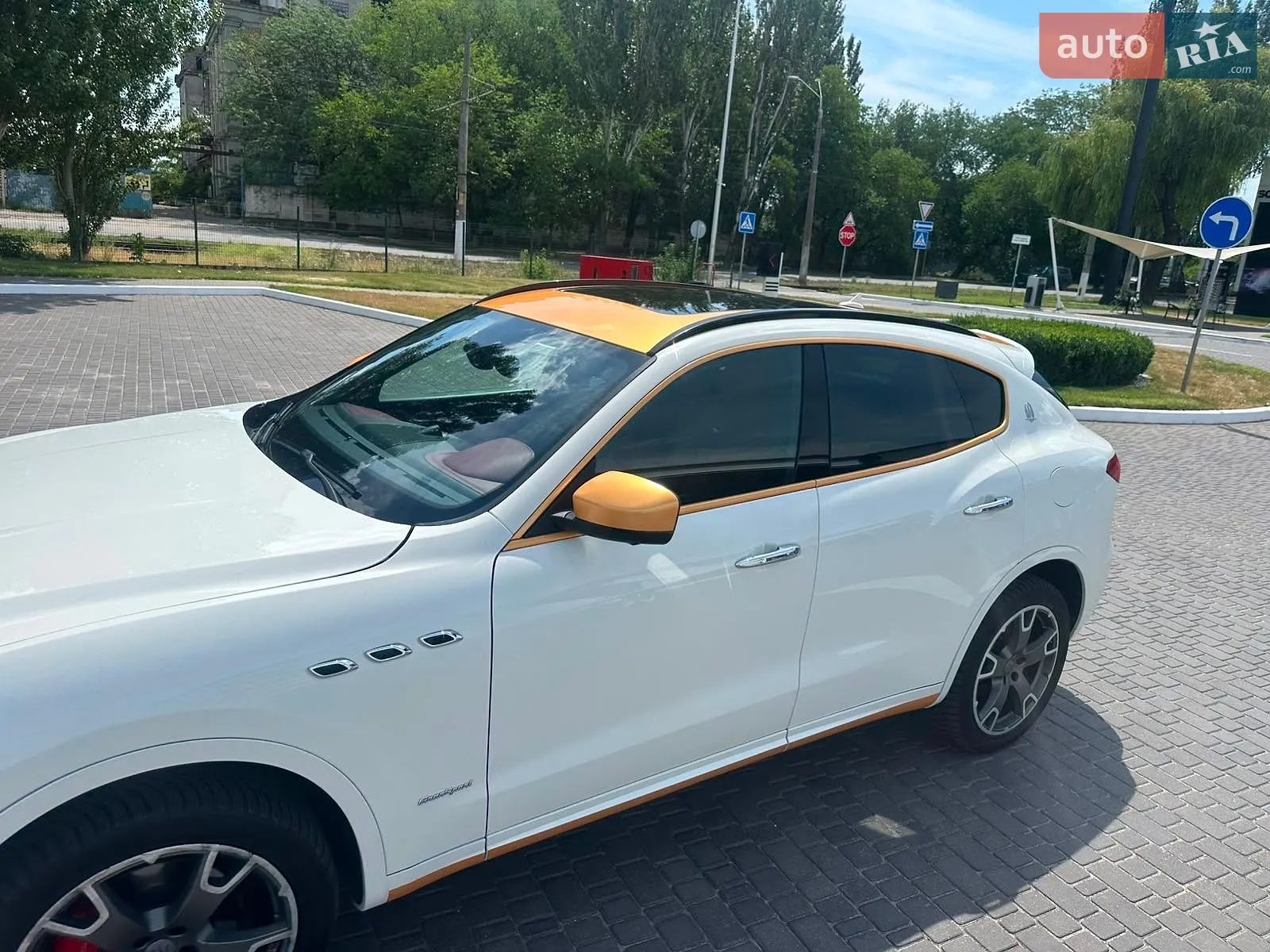2018 Maserati Levante - мініатюра 2
