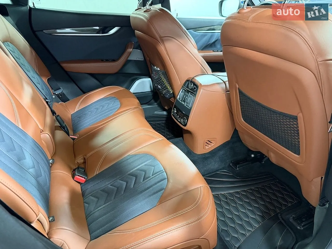 2019 Maserati Levante - мініатюра 17