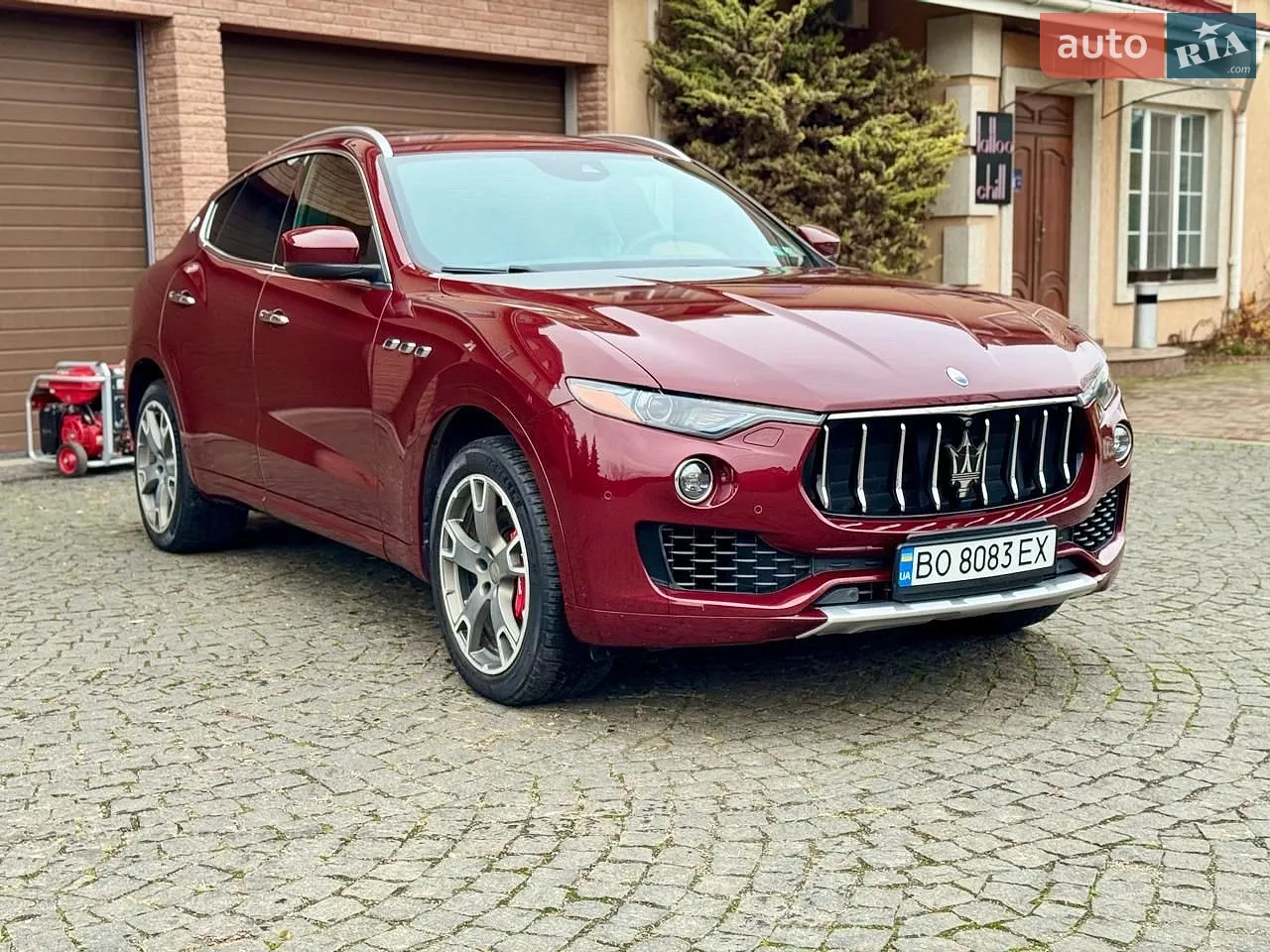 2016 Maserati Levante - мініатюра 2