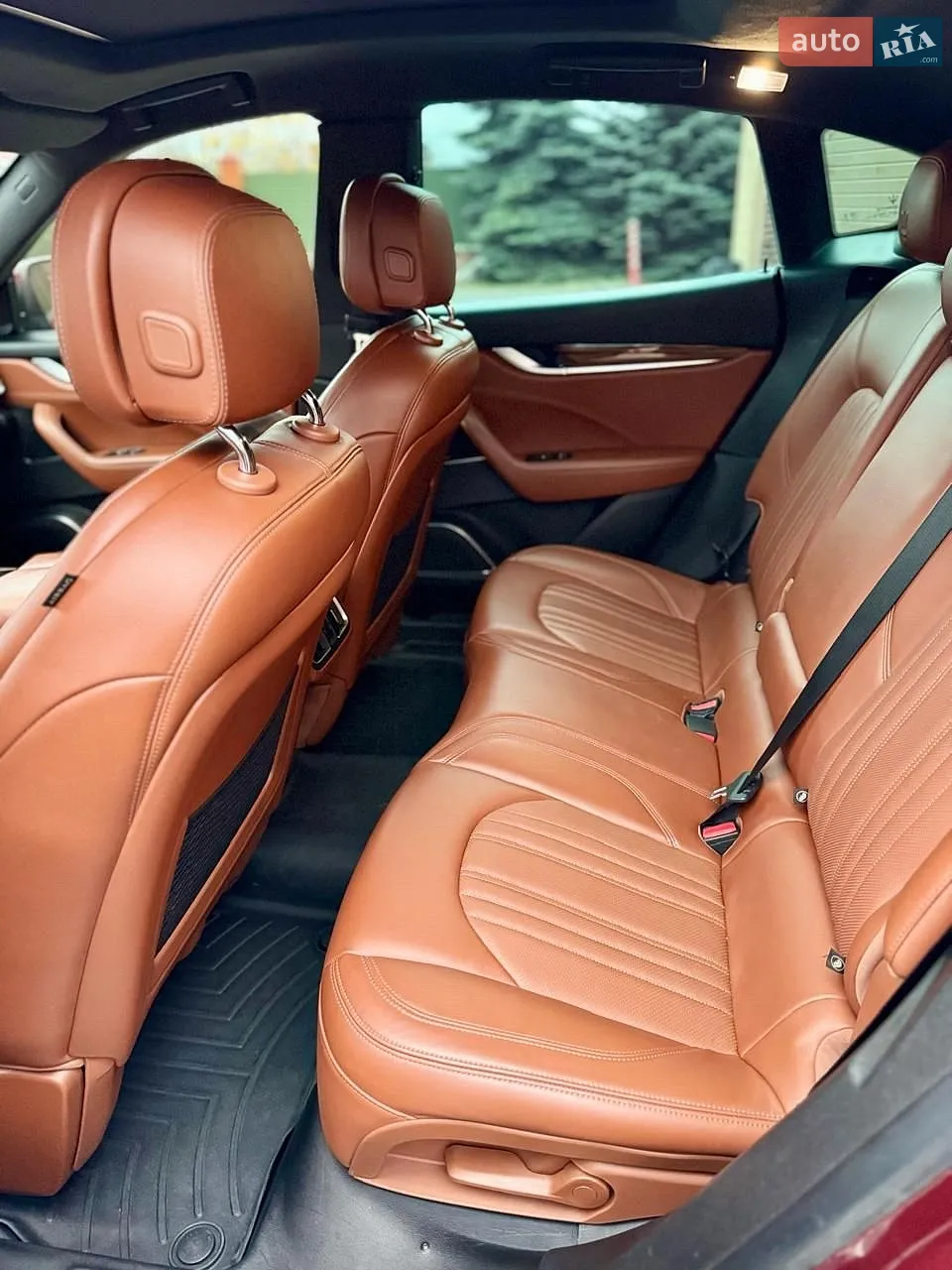 2016 Maserati Levante - мініатюра 13