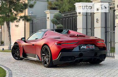 Родстер Maserati MC20 2023 в 