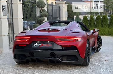 Родстер Maserati MC20 2023 в 