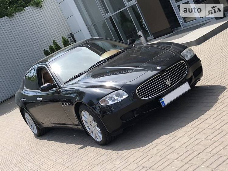 Maserati Quattroporte 2005 року