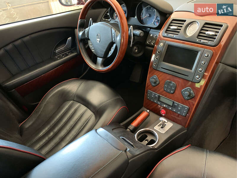 Седан Maserati Quattroporte 2006 в Сумах