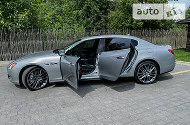 Седан Maserati Quattroporte 2013 в Івано-Франківську