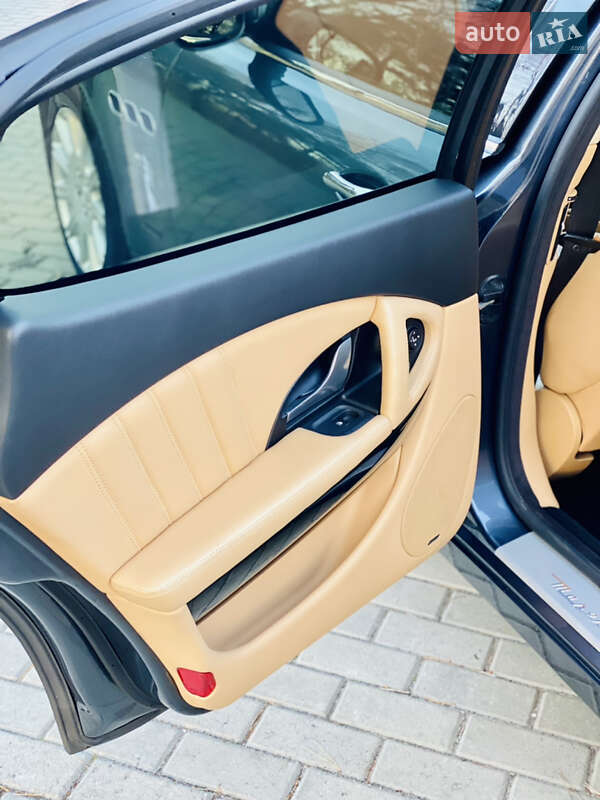Седан Maserati Quattroporte 2007 в Дніпрі