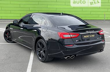 Седан Maserati Quattroporte 2014 в Киеве