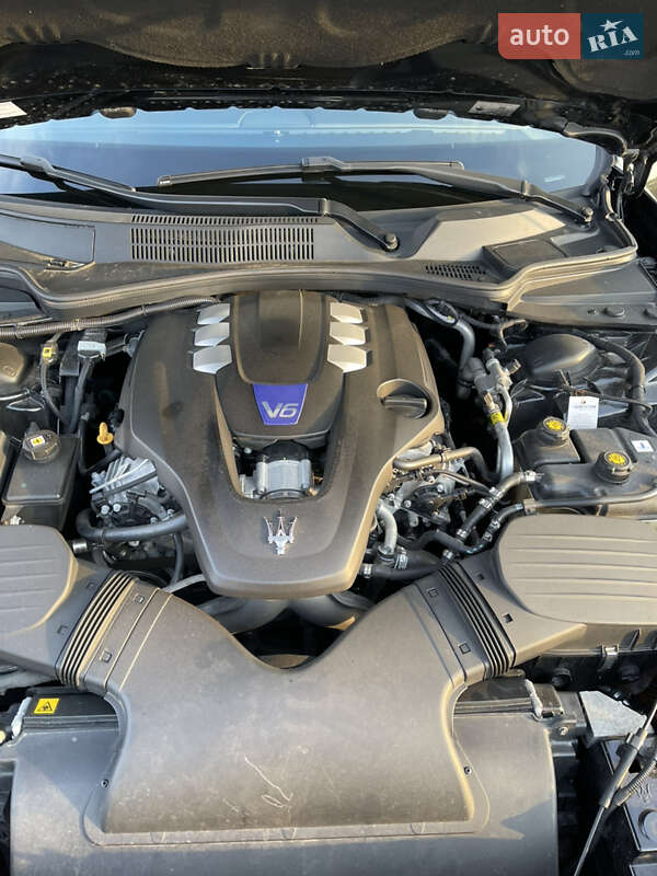 Седан Maserati Quattroporte 2013 в Киеве