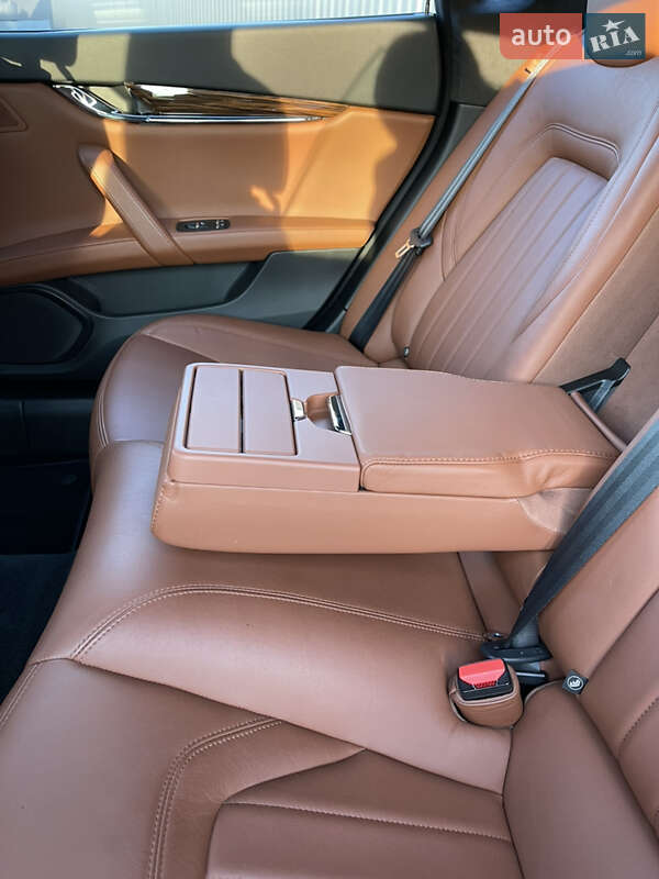 Седан Maserati Quattroporte 2013 в Киеве