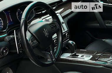 Седан Maserati Quattroporte 2013 в Львові