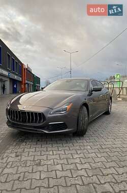 Седан Maserati Quattroporte 2017 в Києві