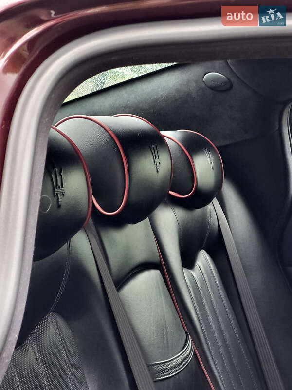 Седан Maserati Quattroporte 2006 в Сумах