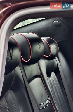 Седан Maserati Quattroporte 2006 в 