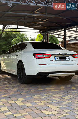 Седан Maserati Quattroporte 2013 в 