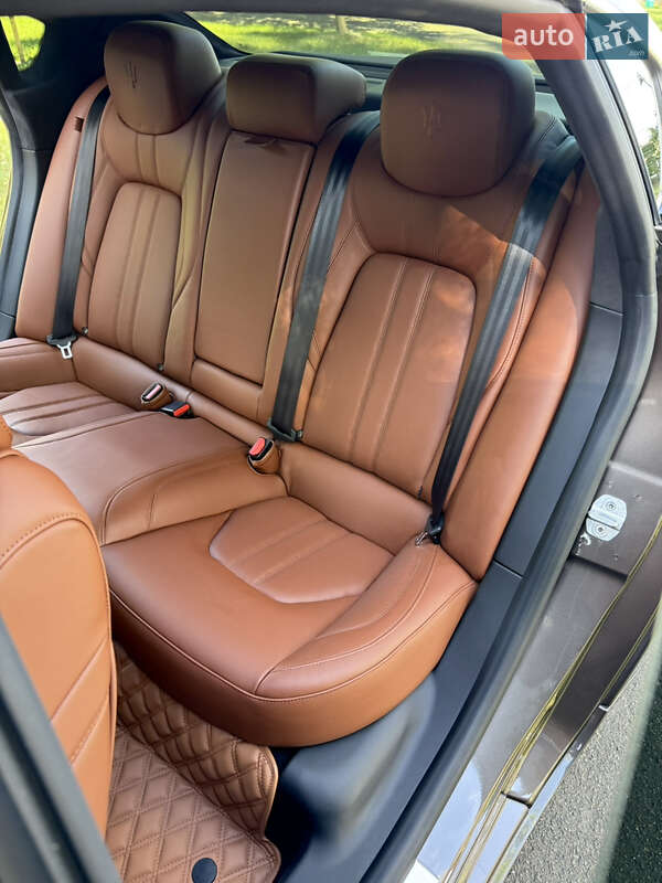Седан Maserati Quattroporte 2018 в Киеве