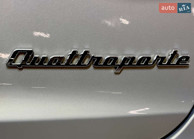 Седан Maserati Quattroporte 2013 в Киеве