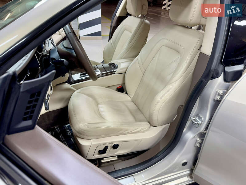 Седан Maserati Quattroporte 2013 в Киеве