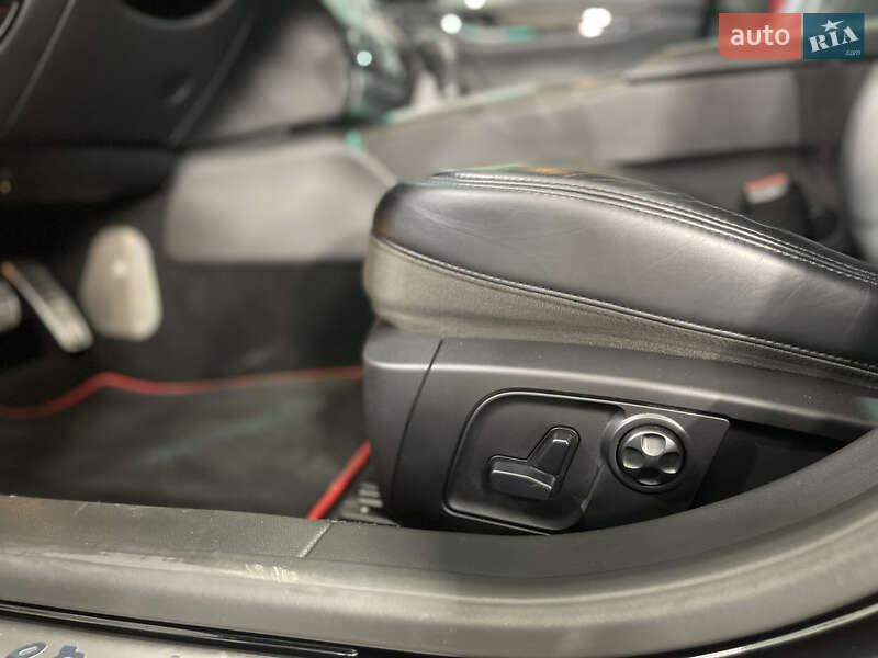 Седан Maserati Quattroporte 2013 в Киеве фото 39 Седан Maserati Quattroporte 2013 в Киеве