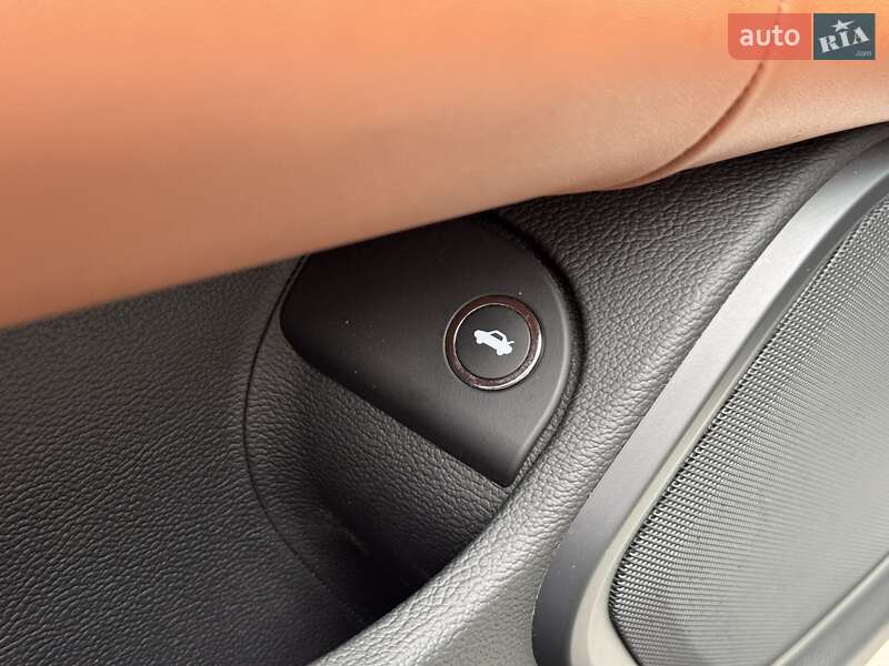 Седан Maserati Quattroporte 2015 в Киеве