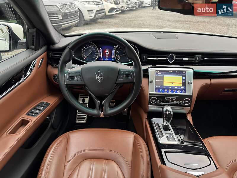 Седан Maserati Quattroporte 2015 в Киеве