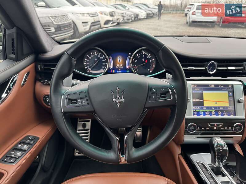 Седан Maserati Quattroporte 2015 в Киеве