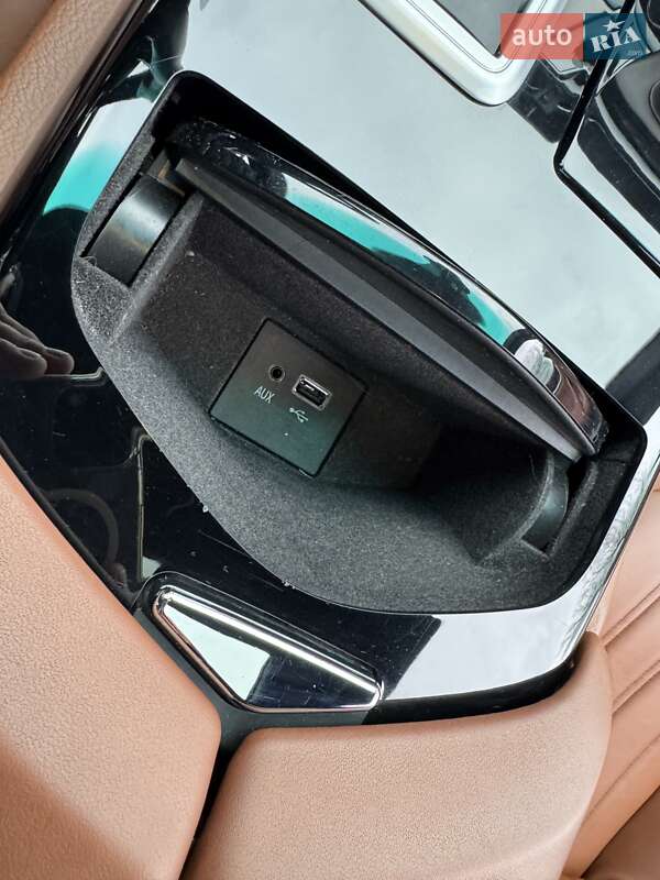 Седан Maserati Quattroporte 2015 в Киеве