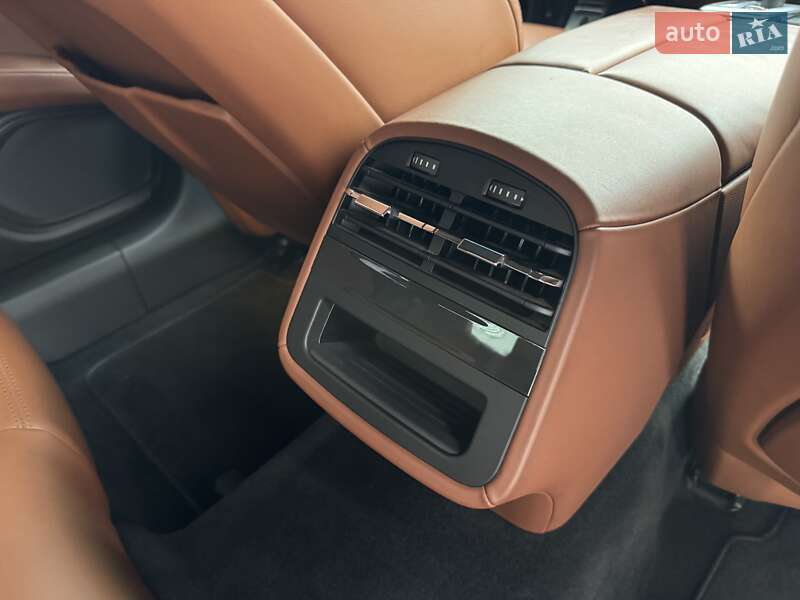 Седан Maserati Quattroporte 2015 в Киеве