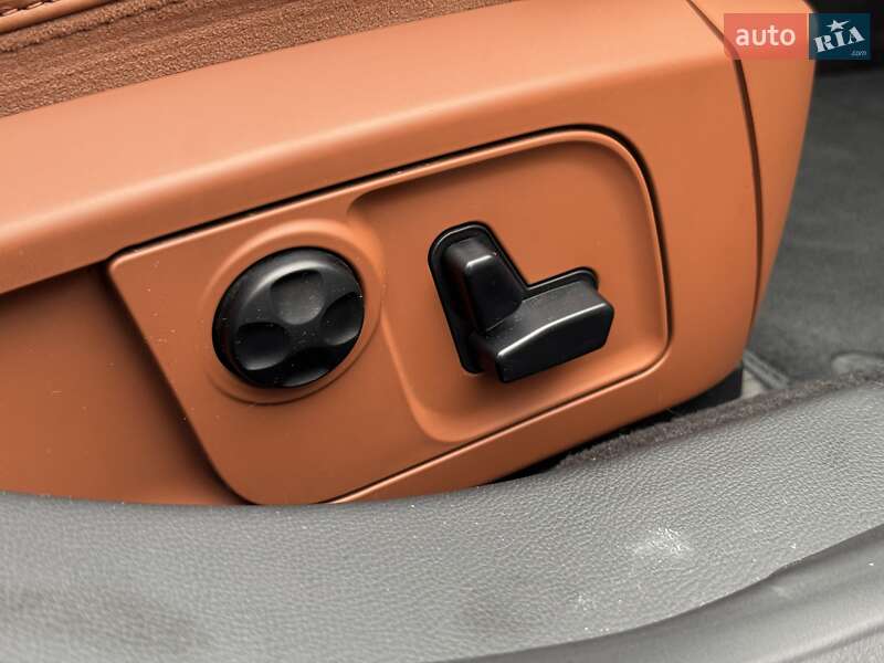 Седан Maserati Quattroporte 2015 в Киеве