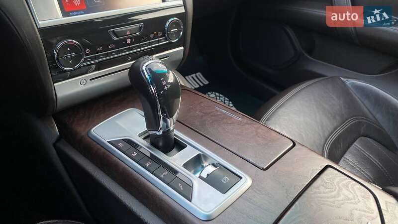 Седан Maserati Quattroporte 2013 в Виннице