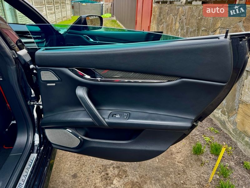 Седан Maserati Quattroporte 2013 в Броварах