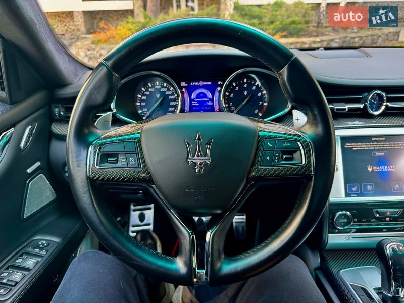 Седан Maserati Quattroporte 2013 в Броварах