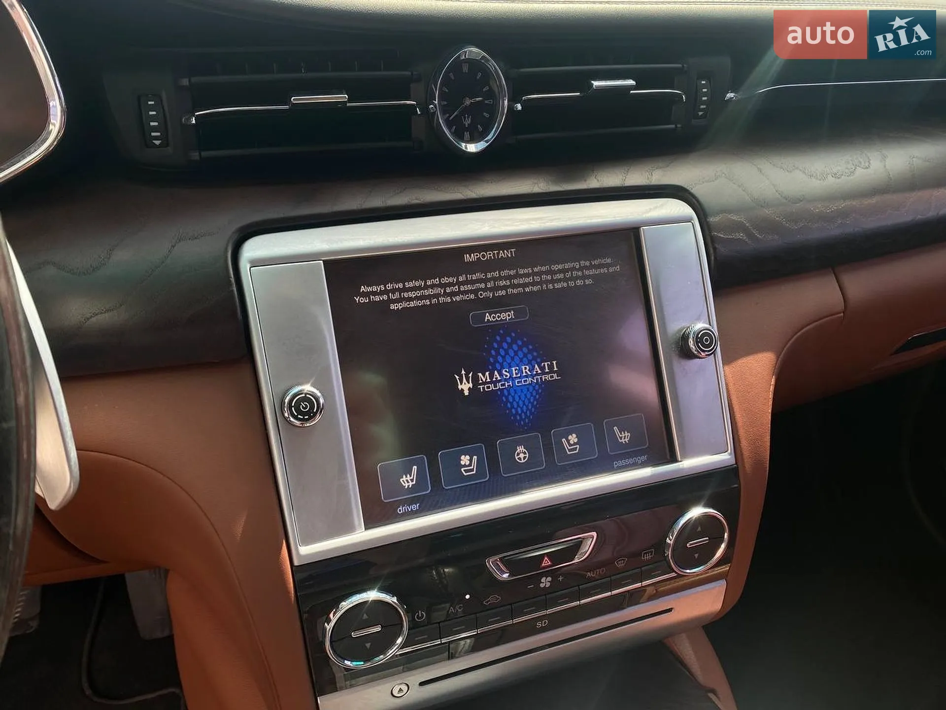 2015 Maserati Quattroporte - мініатюра 18