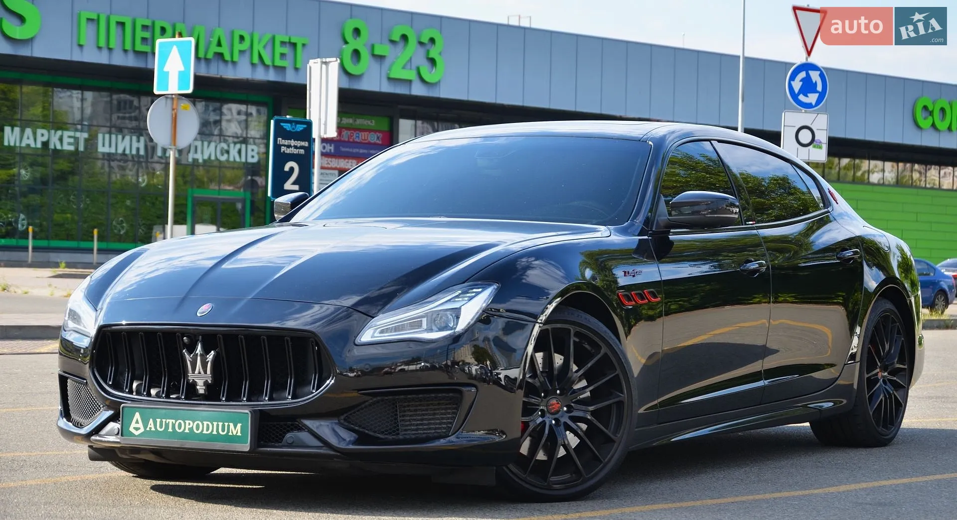 2015 Maserati Quattroporte - мініатюра 13