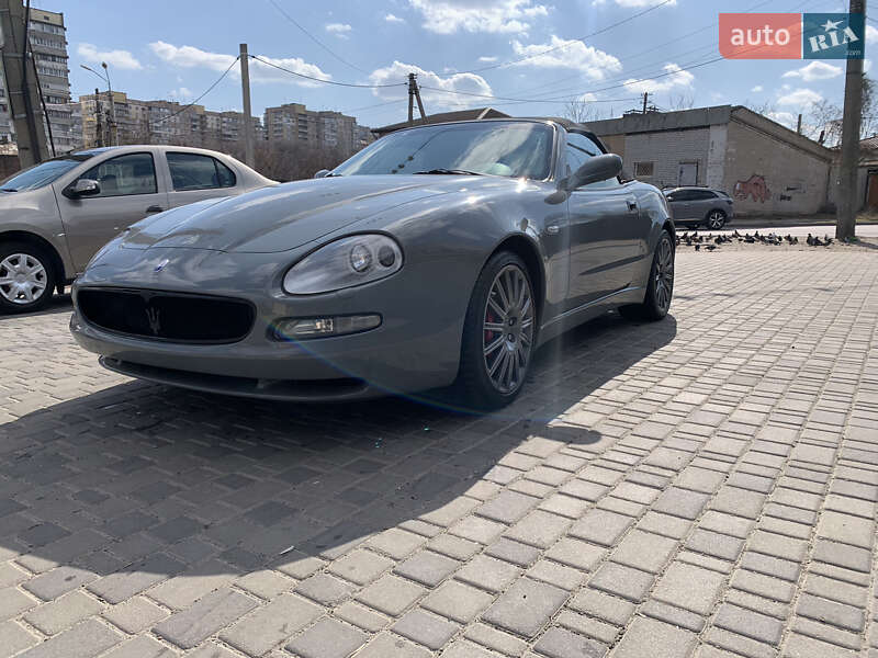 Кабриолет Maserati Spyder 2005 в Днепре