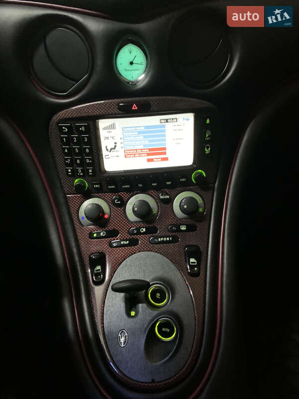 Кабриолет Maserati Spyder 2005 в Днепре