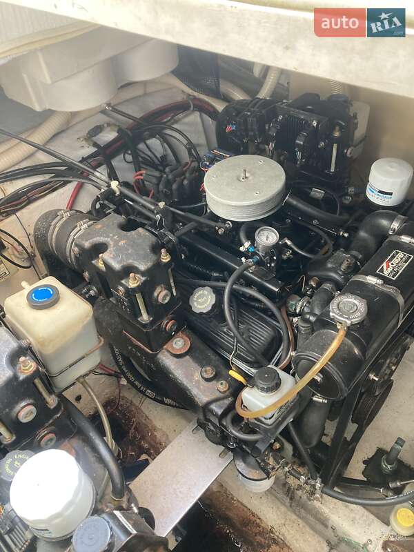 Моторная яхта Maxum 330 1999 в Одессе